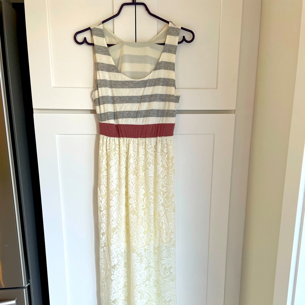 Eloges lace dress